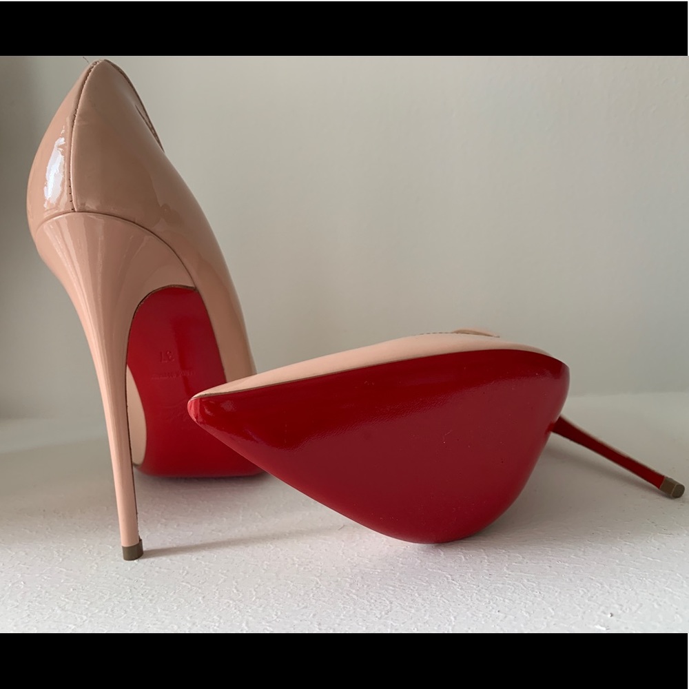 *Christian Louboutin So Kate Pump* - Picture 3 of 8